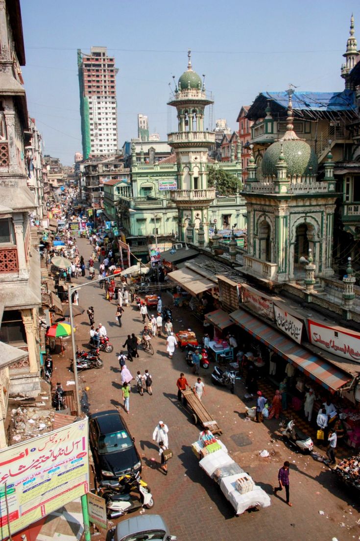 Mumbai Street Life Walking Tour